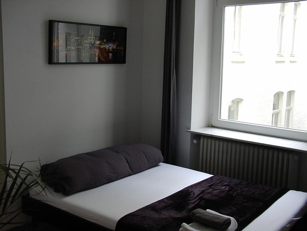 Ferienwohnung Bankwitz Köln Zimmer foto